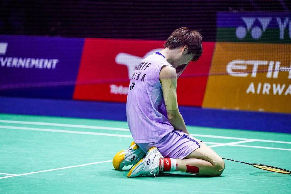 严重扭伤 严重扭伤