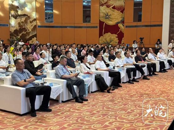 人民政府联 人民政府联