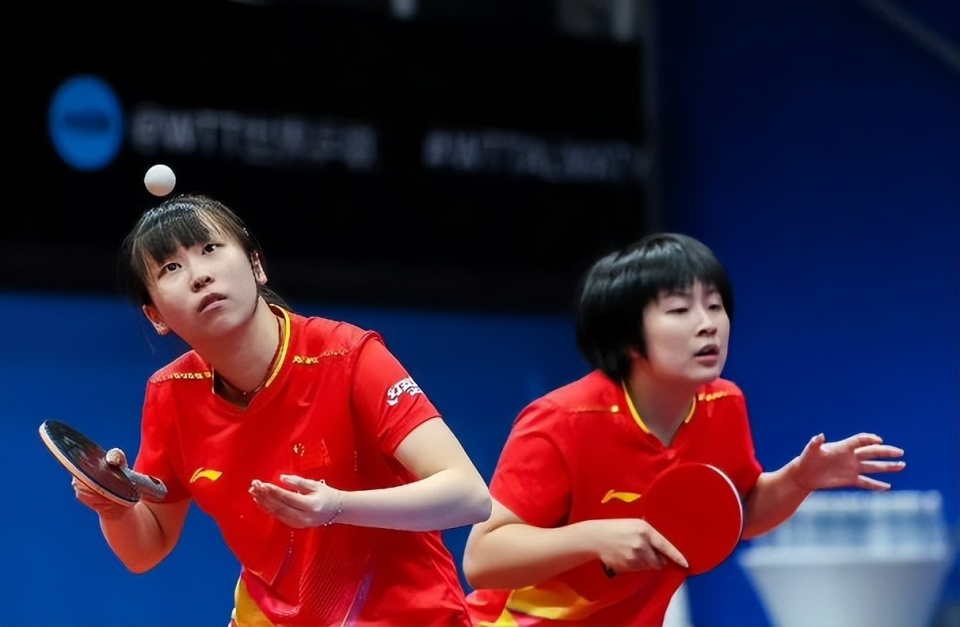 先拔头筹, 的一员